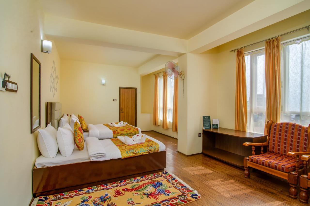 Muscatel Grand Silkroute - 300 Mts From Mg Marg 甘托克 外观 照片