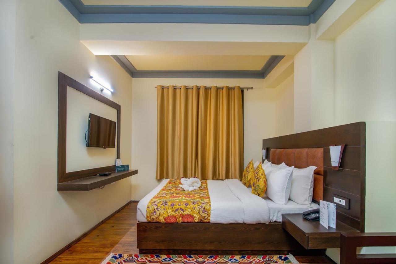 Muscatel Grand Silkroute - 300 Mts From Mg Marg 甘托克 外观 照片