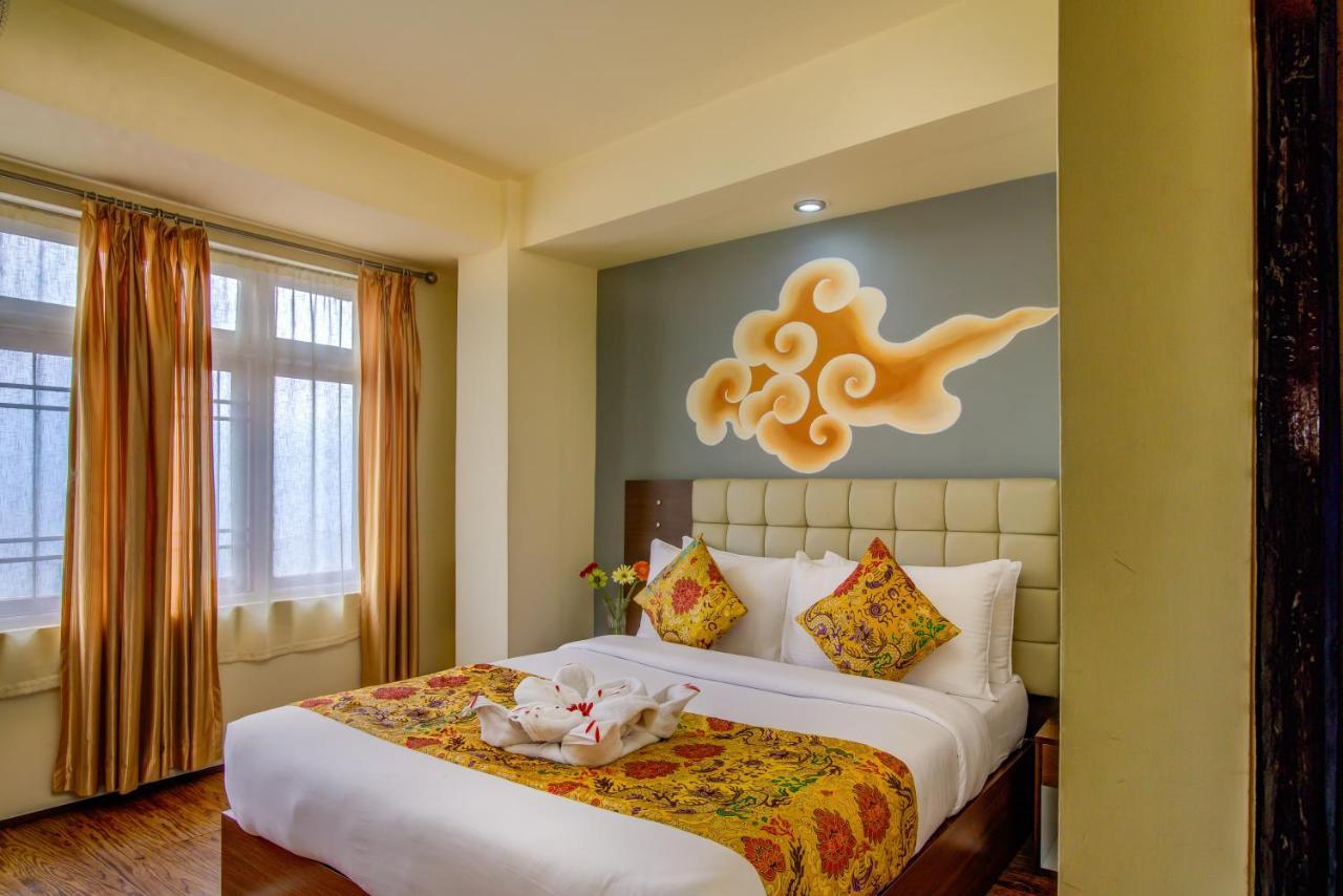 Muscatel Grand Silkroute - 300 Mts From Mg Marg 甘托克 外观 照片
