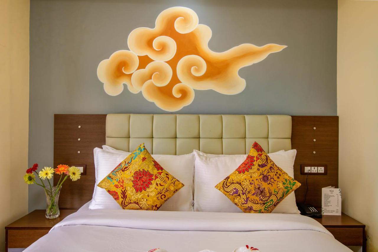 Muscatel Grand Silkroute - 300 Mts From Mg Marg 甘托克 外观 照片