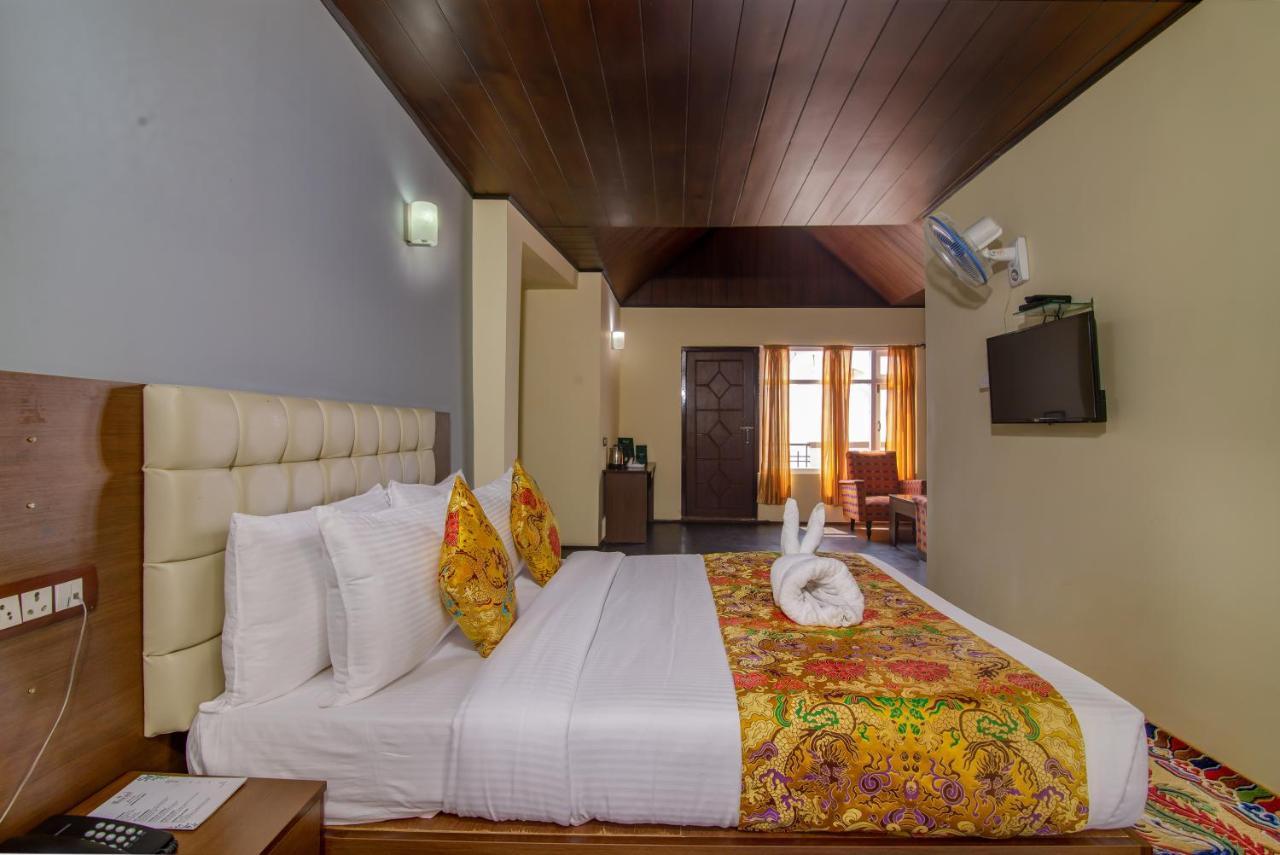 Muscatel Grand Silkroute - 300 Mts From Mg Marg 甘托克 外观 照片